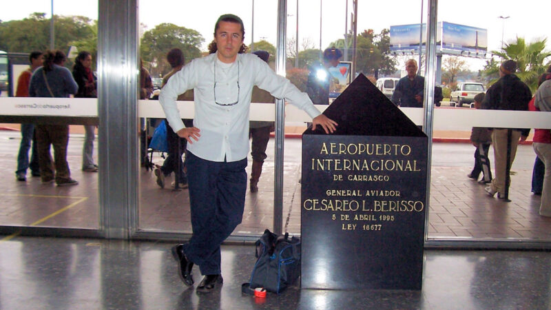 Andy en el Aeropuerto de Montevideo